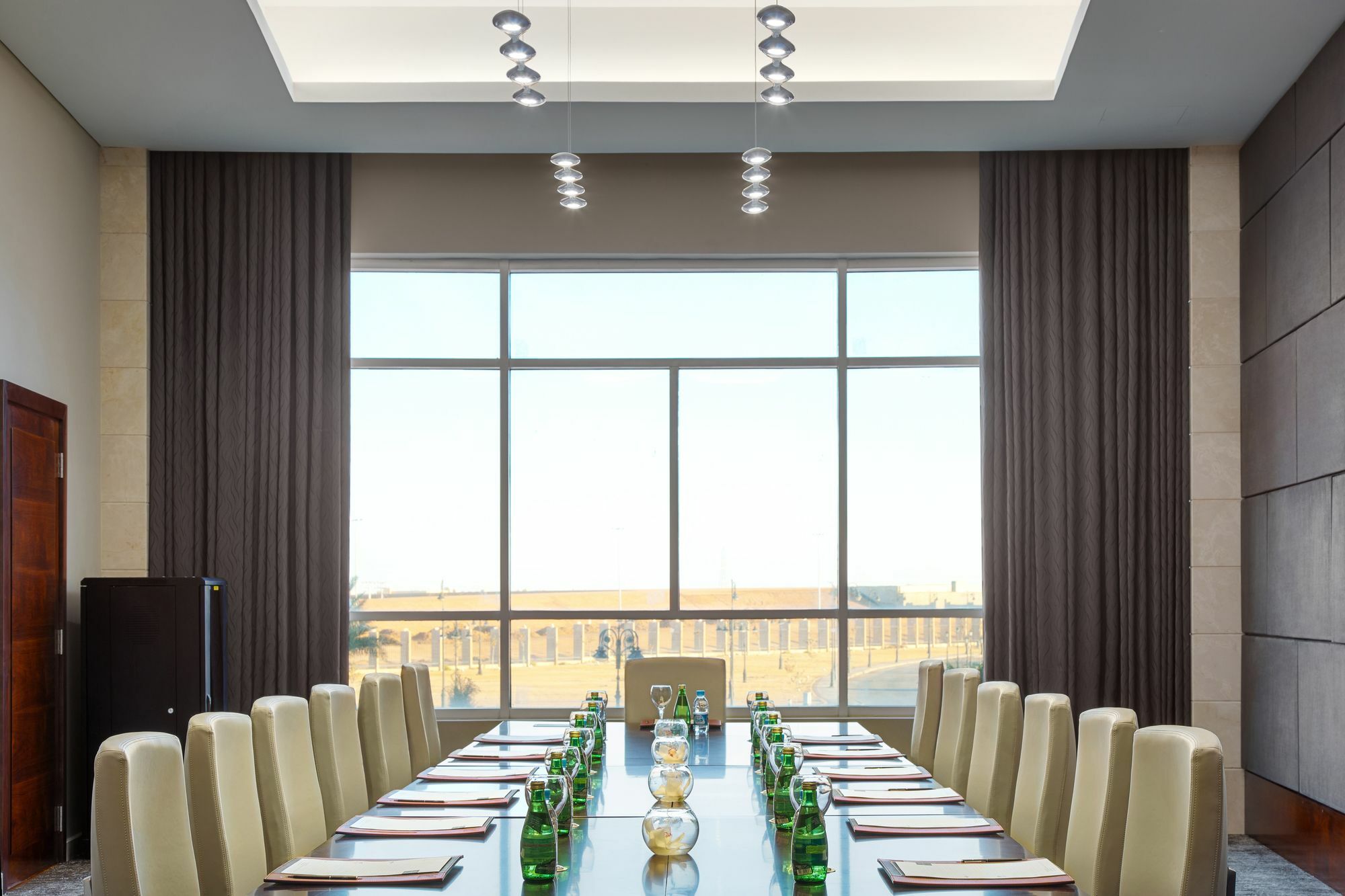 Millennium Hail Hotel Exterior photo Meeting room